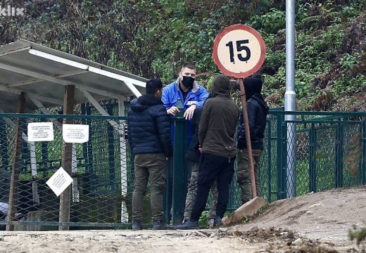 Pokušaj ubistva migranta u Ušivku, policija traga za dvojicom počinilaca