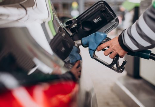 Cijene goriva zagorčale život građanima: Vozači u BiH gaste motore