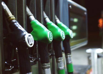 Dok cijene goriva u svijetu dostižu rekordne nivoe, kod njih litar košta manje od jedne marke