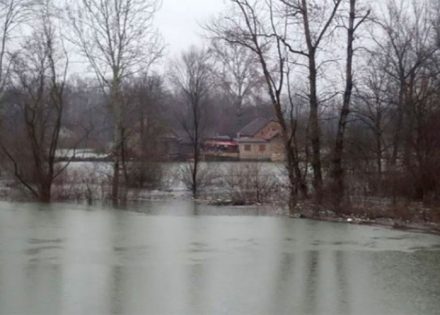 Voda na području Zvornika se izlila na oranice