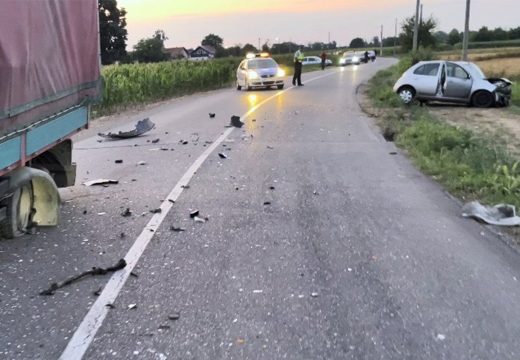 Sudar kamiona i automobila kod Bijeljine, ima povrijeđenih