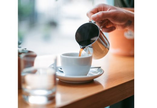Konzumiranje kafe dovodi do lakše i impulsivnije kupovine