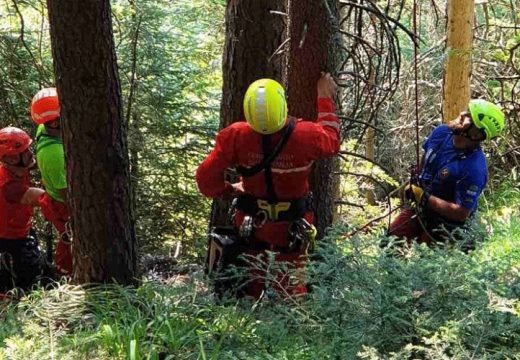 Spašen pilot paraglajdera koji se prinudno spustio na Romaniji