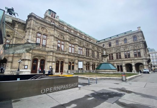 Austrija 1. avgusta ukida karantin za zaražene koronom