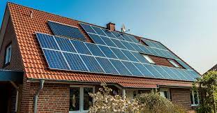 U pripremi program za postavljanje solarnih panela na krovove preduzeća i kuća