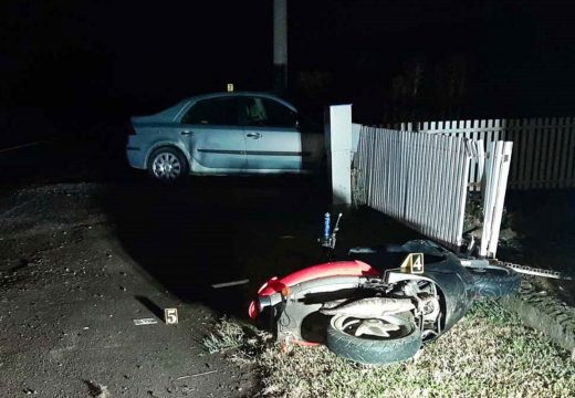 Sudar mopeda i renoa, maloljetnik prevezen u bolnicu