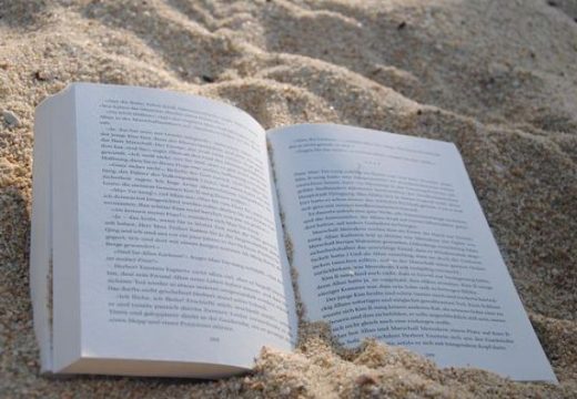 Nije svaka knjiga idealna za plažu! Evo uz koje štrivo ćete se osjećati kao na pravom odmor