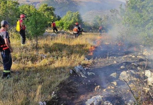 Požari u Neumu i Konjicu i dalje aktivni, potrebna pomoć iz vazduha