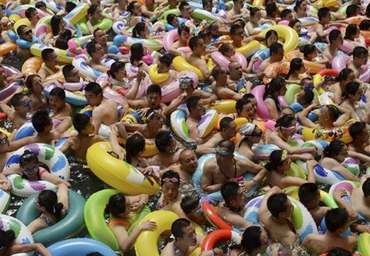 Ljudi ne mogu da se pomjere: Kineski bazeni su prava noćna mora za kupanje