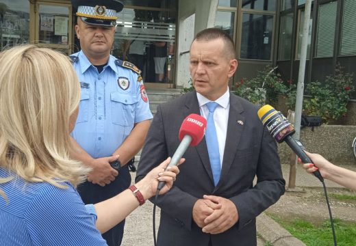 Lukač pohvalio angažovanje i rad policije