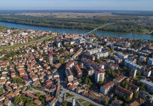 Ako se ne opredijele za jedno od entitetskih državljanstava čak 14.000 građana će ostati bez prava glasa na izborima