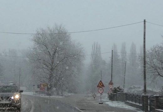 Pao snijeg i u Hrvatskoj, temperatura – 3 stepena