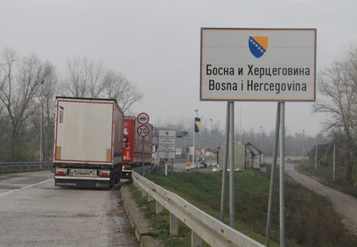 Na graničnim prelazima pojačan intezitet saobraćaja na ulazu u BiH