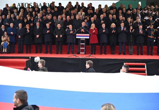 Završen svečani defile u Istočnom Sarajevu (VIDEO)