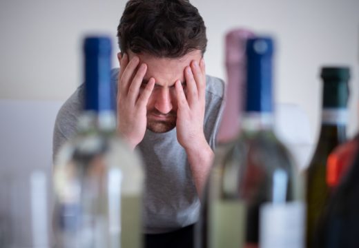 Doktor otkrio koje alkoholno piće najmanje oštećuje jetru