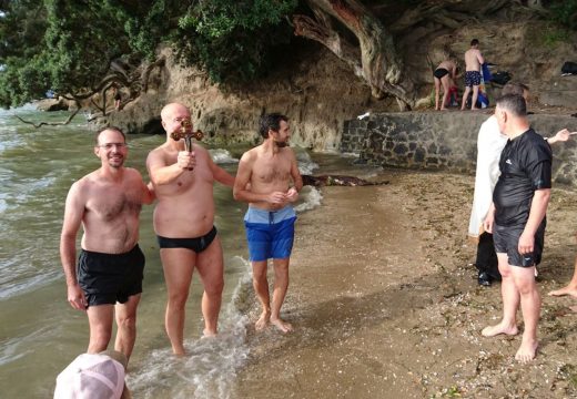 Za časni krst se plivalo i u Novom Zelandu
