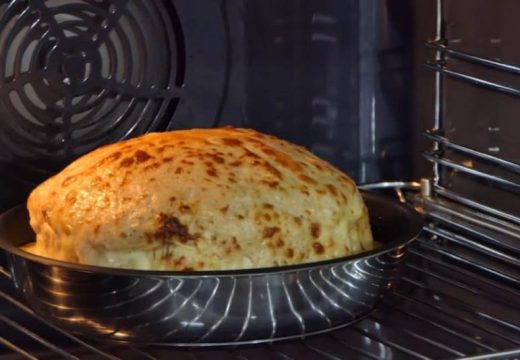 Prijedlog za danas: Pita od tortilja sa bešamelom (VIDEO)