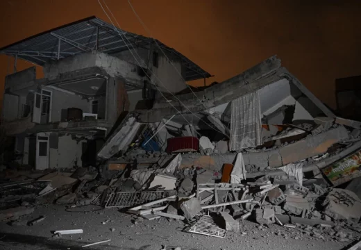 Zastrašujući snimci iz Turske nakon novog zemljotresa (Video)