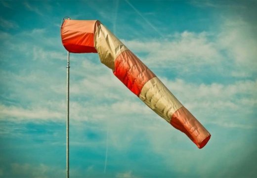 Narandžasto upozorenje u BiH: Udari vjetra do 70 km/h, na planinama i do 80 km/h