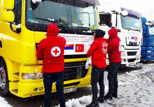 Republika Srpska sutra šalje 20 kamiona pomoći turskom narodu (FOTO/VIDEO)