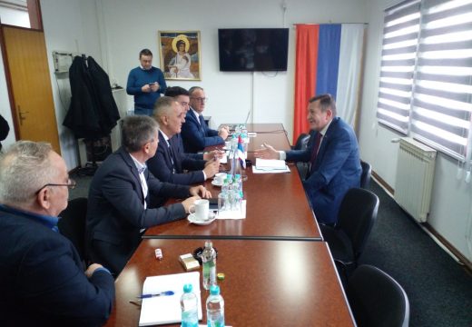 Ministar privrede i preduzetništva Vojin Mitrović posjetio “Orao” A.D.
