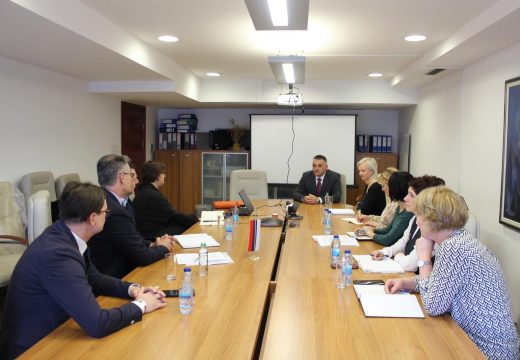 Ministar Minić održao sastanak sa predstavnicima UN WOMEN i FAO o podršci ženama