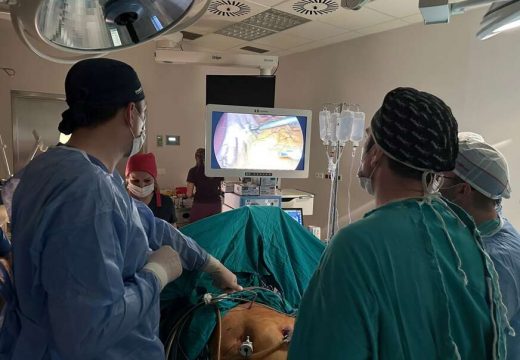 Uspjeh ljekara u Bijeljini: Izvedena prva operacija smanjenja želuca
