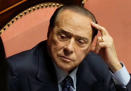 Silvio Berluskoni ima leukemiju