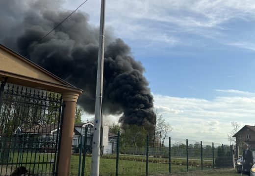Požar u Patkovači, gore gume na otpadu