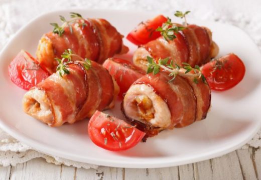 Prijedlog za danas: Rolovana piletina sa slaninom