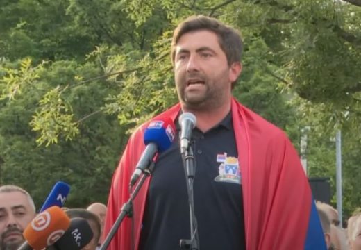 Gradonačelnik Bijeljine 10 dana pješačio do Banje Luke: Građani ga dočekali na Trgu Krajine