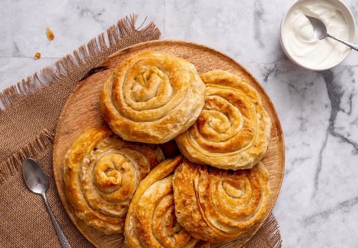 Jeste li jeli kupusnjaču? Donosimo recept za preukusnu pitu sa kiselim kupusom