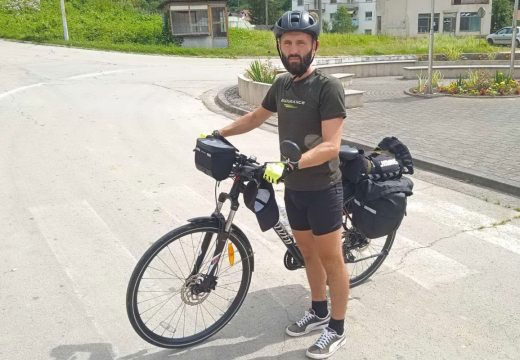 Biciklom prevalio 1.555 kilometara da bi stigao u rodni Stari Majdan