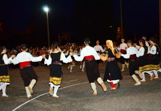 Iz kola u kolo, iz pjesme u pjesmu