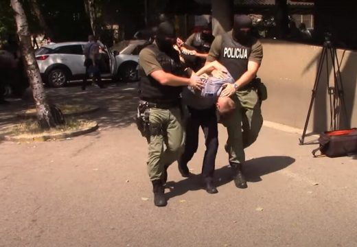 U akciji uhapšeno 16 policajaca, osumnjičeni za čitavu listu krivičnih djela (VIDEO)