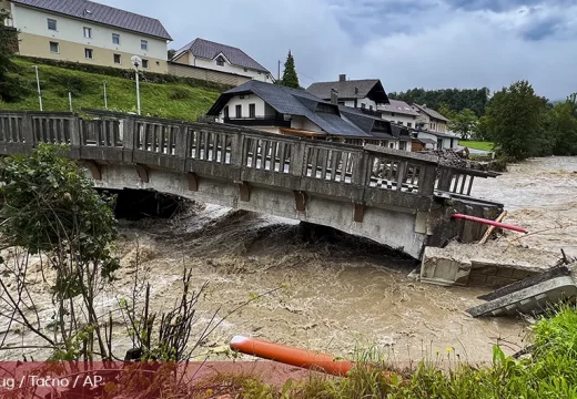 Nasip probijen, očekuju se nove oluje