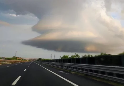 Pogledajte novu superćeliju u Evropi: Evo gdje je zabilježena i kako je rezultirala novim tornadom