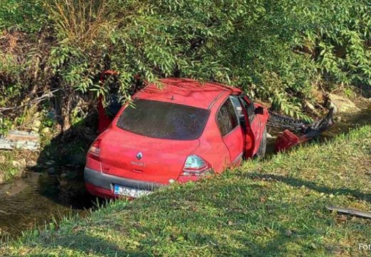 Poginuo vozač kada je sletio u kanal