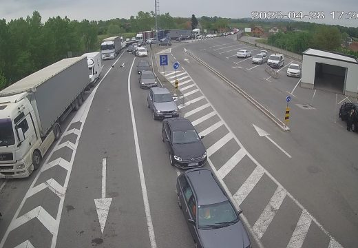 Radovi na pojedinim dionicama usporavaju saobraćaj: Na ovim graničnim prelazima zabilježena su duža zadržavanja na ulazu u BiH