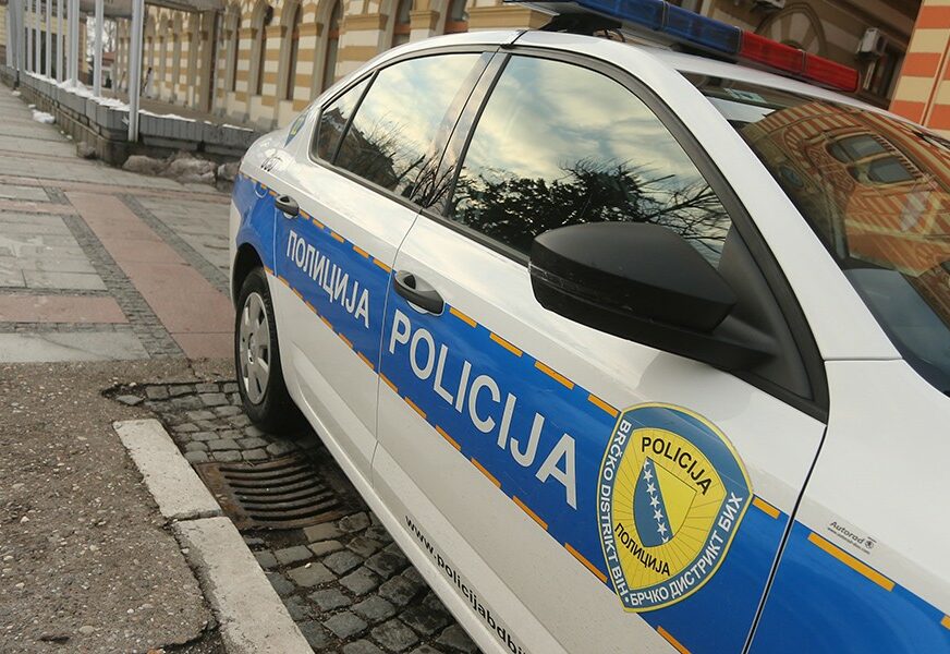 gra__ani_u_br__kom_nasjeli__pretvarao_se_da_je_zaposlenik_islamske_zajednice_pa_od_gra__ana_uzimao_novac128.jpeg