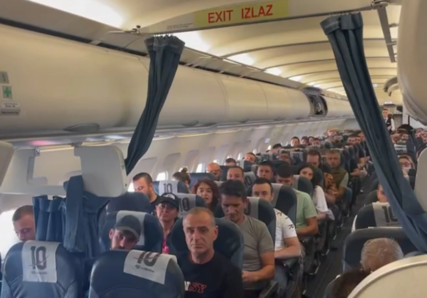 _____ivjela_srbija____iz_izraela_u_skoplje_poletio_avion_pun_evakuisanih_gra__ana__video__170.jpeg