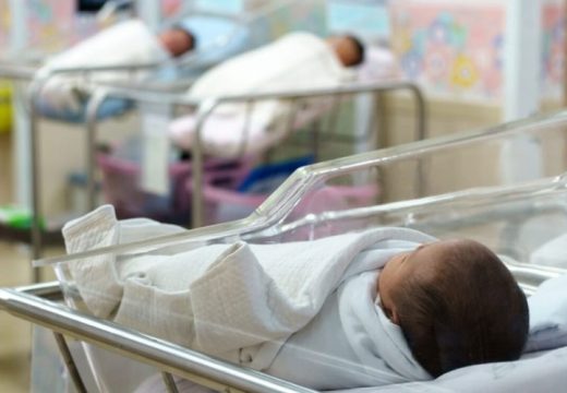 Srpska bogatija za 22 bebe: Roditeljima čestitke, a bebama srećno i bezbrižno djetinjstvo