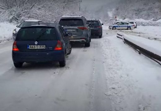 Bjelašnica se zabijelila: Pao snijeg iznad Sarajeva