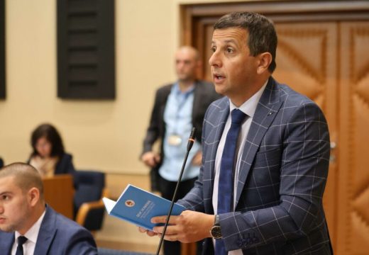 Ko će da baždari uređaje: Vukanović tvrdi da se priprema veliko izvlačenje novca iz zdravstvenog sistema Srpske