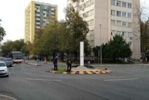 kružna raskrsnica Bulevar štipaljka skulptura