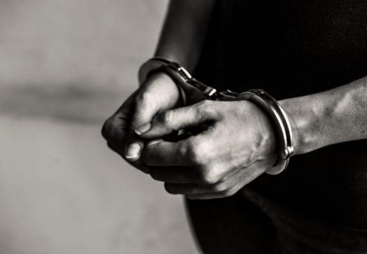 Navijač nožem izbo trojicu muškaraca: Određen mu pritvor zbog opasnosti od bjekstva