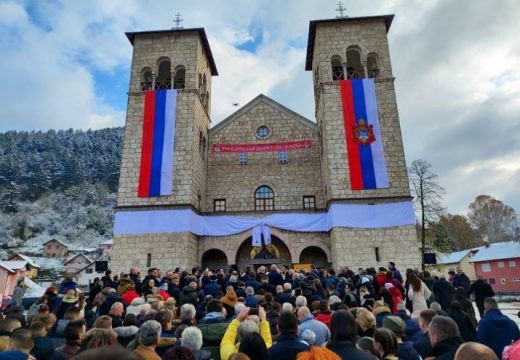 Patrijarha u Foči dočekali predsjednik Srpske, sveštenstvo i vjernici (Foto)