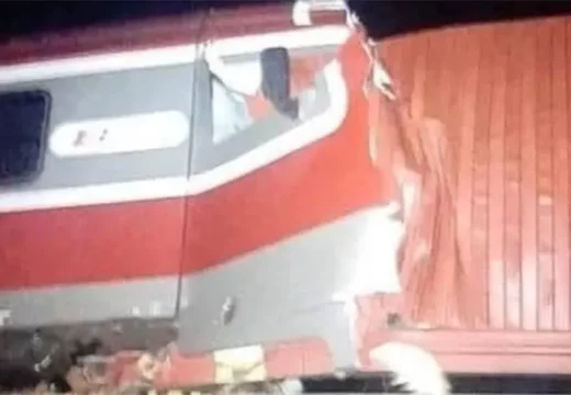 Ekipe Hitne pomoći na terenu: Pet osoba povrijeđeno u sudaru dva voza