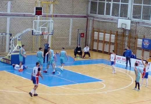 Odigran gradski košarkaški derbi:  Pobjeda pripala ekipi “Budućnosti” (Foto)