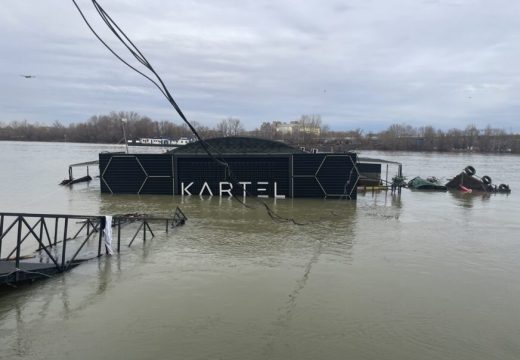 “Splav je tada počeo da se ponaša kao čamac”: Zašto je potonuo “Kartel”, agonija krenula nakon tuče (Foto)